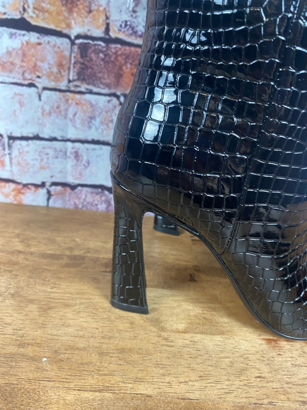 Steve Madden Black Croc-Embossed Faux Leather High Heel Knee-High Boots Sz 7.5 - Picture 5 of 15